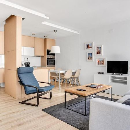Modern 2 Bedroom Apartment In Estrela With Outside Terrace! Amazing For Families, Couples, Friends Lisbon Luaran gambar