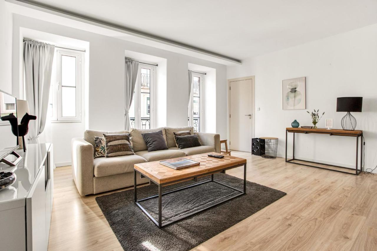 Modern 2 Bedroom Apartment In Estrela With Outside Terrace! Amazing For Families, Couples, Friends Lisbon Luaran gambar