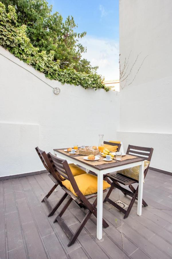 Modern 2 Bedroom Apartment In Estrela With Outside Terrace! Amazing For Families, Couples, Friends Lisbon Luaran gambar