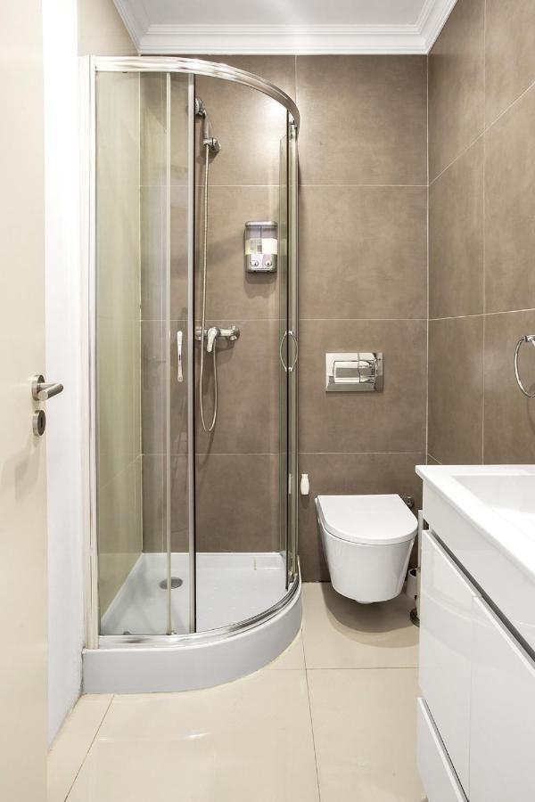Modern 2 Bedroom Apartment In Estrela With Outside Terrace! Amazing For Families, Couples, Friends Lisbon Luaran gambar
